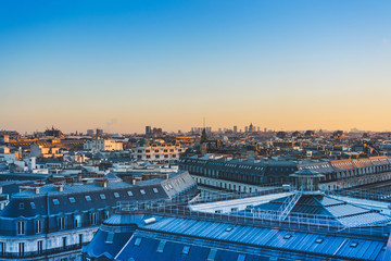 简述担任人民警察的条件？