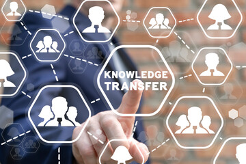 班的拼音和部首