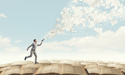 高等教育必须贯彻国家的教育方针为什么服务