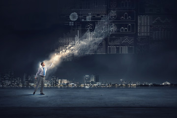 纽曼的保健系统模式中预防性的护理活动包含的内容。